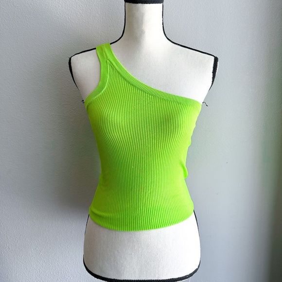 Zara Tops - Zara ribbed green one shoulder top